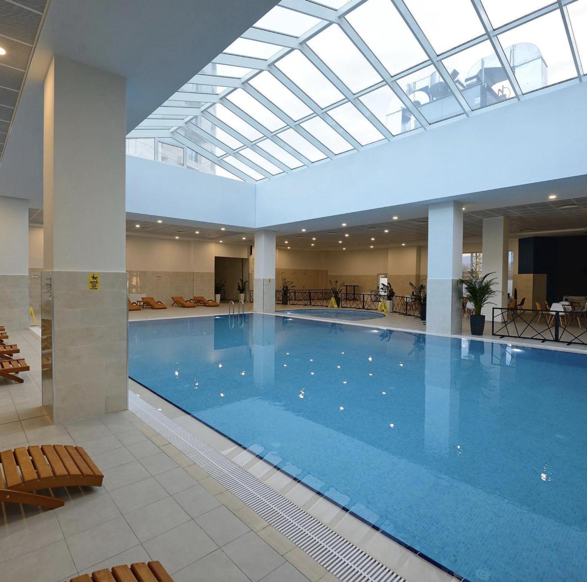 Luxury Condo On 18Th Floor With Pool, Fitness, Parking Included. Скопье Экстерьер фото